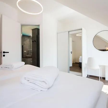 Apartmanovy Se Zahradkou Tre Διαμέρισμα *