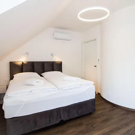 Apartmanovy Se Zahradkou Tre Διαμέρισμα